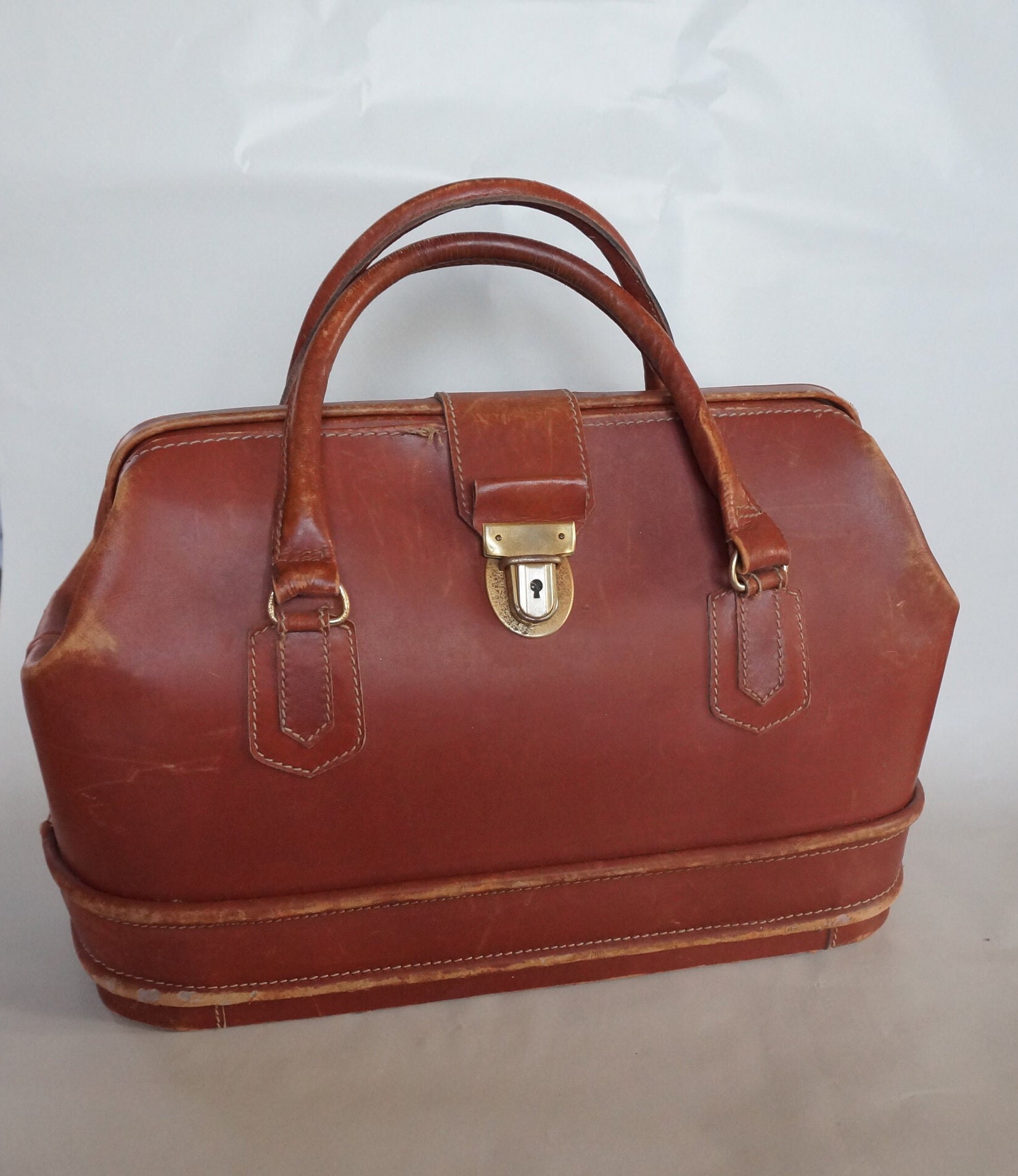 Vintage ドクターバッグ　ブラウン Vintage Leather Doctor Bag, 1950s - Etsy