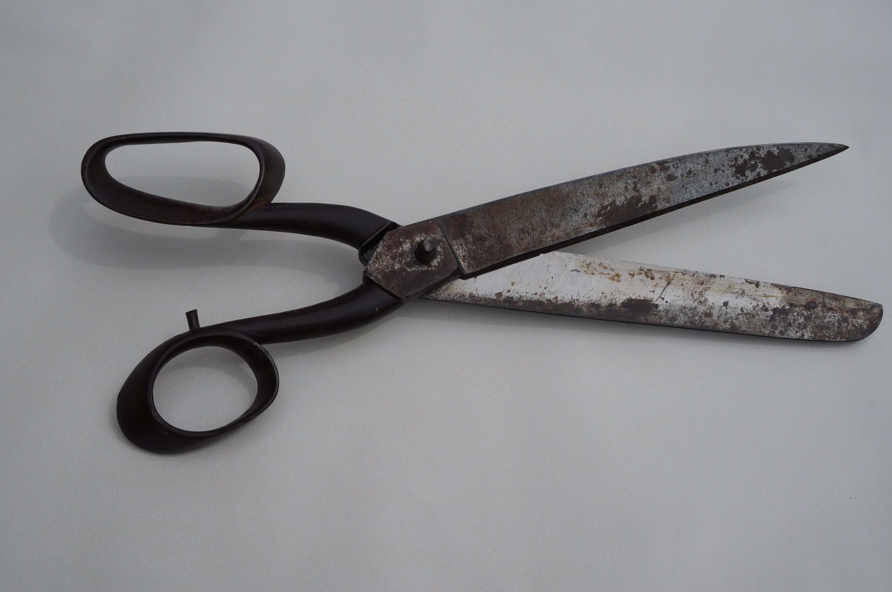 VINTAGE Collectible ALL PURPOSE SCISSORS 6.5 STAINLESS STEEL