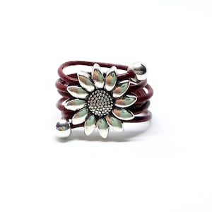 Brown Leather ring, Adjustable Ring, Sunflower Ring, Flower Ring, Modern, Leather, Women Gift, Gift Idea, Gift Her, Gift Him, Christmas Gift