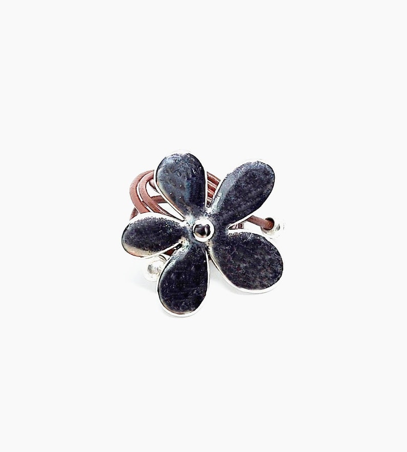 Leather Ring, Flower Ring, Zamak Ring, Adjustable Ring, Modern Ring, Brown Leather, Flower, Women Gift, Gift Her, Gift Idea, Christmas Gift image 5