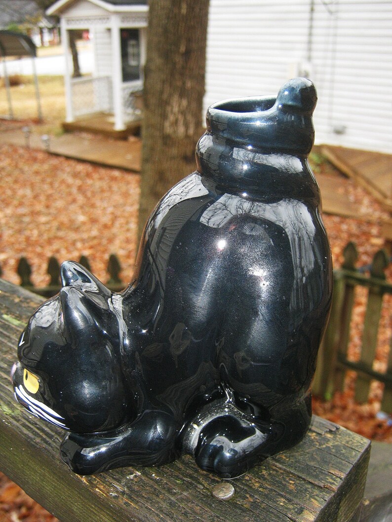  Ceramic  Black Cat  Vase  Or Pencil Holder Crouching Cat  Made 