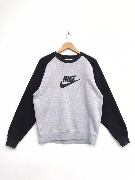 Vintage Nike Big Logo Sweatshirt / Nike Sweater /