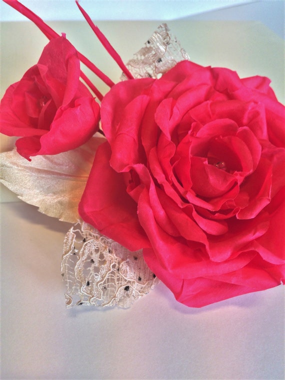 Spilla di fiori di seta Bouquet di spille rosse Spille di fiori per vestiti  -  Italia