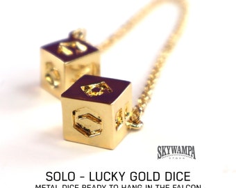 Dés Sabacc Solo Lucky Gold suspendus - Réplique d'accessoire en métal véritable