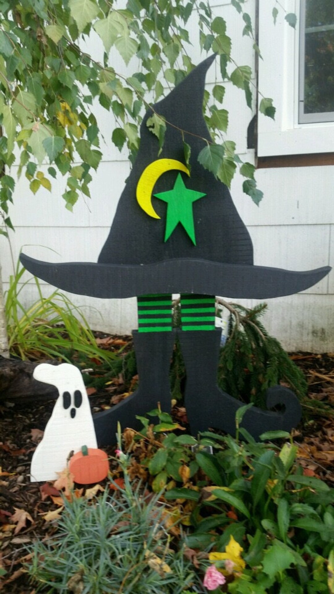 Halloween Yard Decor Wood Witch Hat With Legs on Metal Stakes Outdoor ...