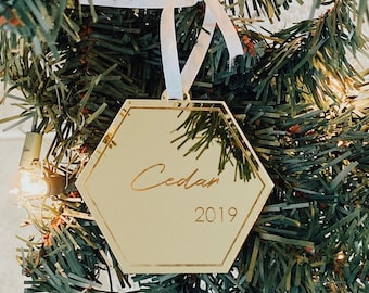 2025 Custom name Christmas Ornament-Laser Cut Personalized 2025 Holiday Ornament,Children’s Modern Ornament,Acrylic,Gift Idea,Stocking Decor