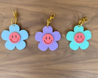 Smiley face flower keychain,flower power,cute accessory,gift for girl,two groovy party theme,BFF gift,acrylic,pastel smiley,millennial style