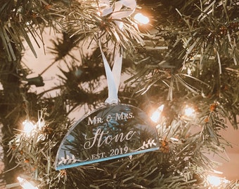First Christmas Married Ornament-Laser Cut Personalized 2025 Holiday Ornament,Newlyweds Modern Ornament,Acrylic,Gift Idea,Stocking Decor