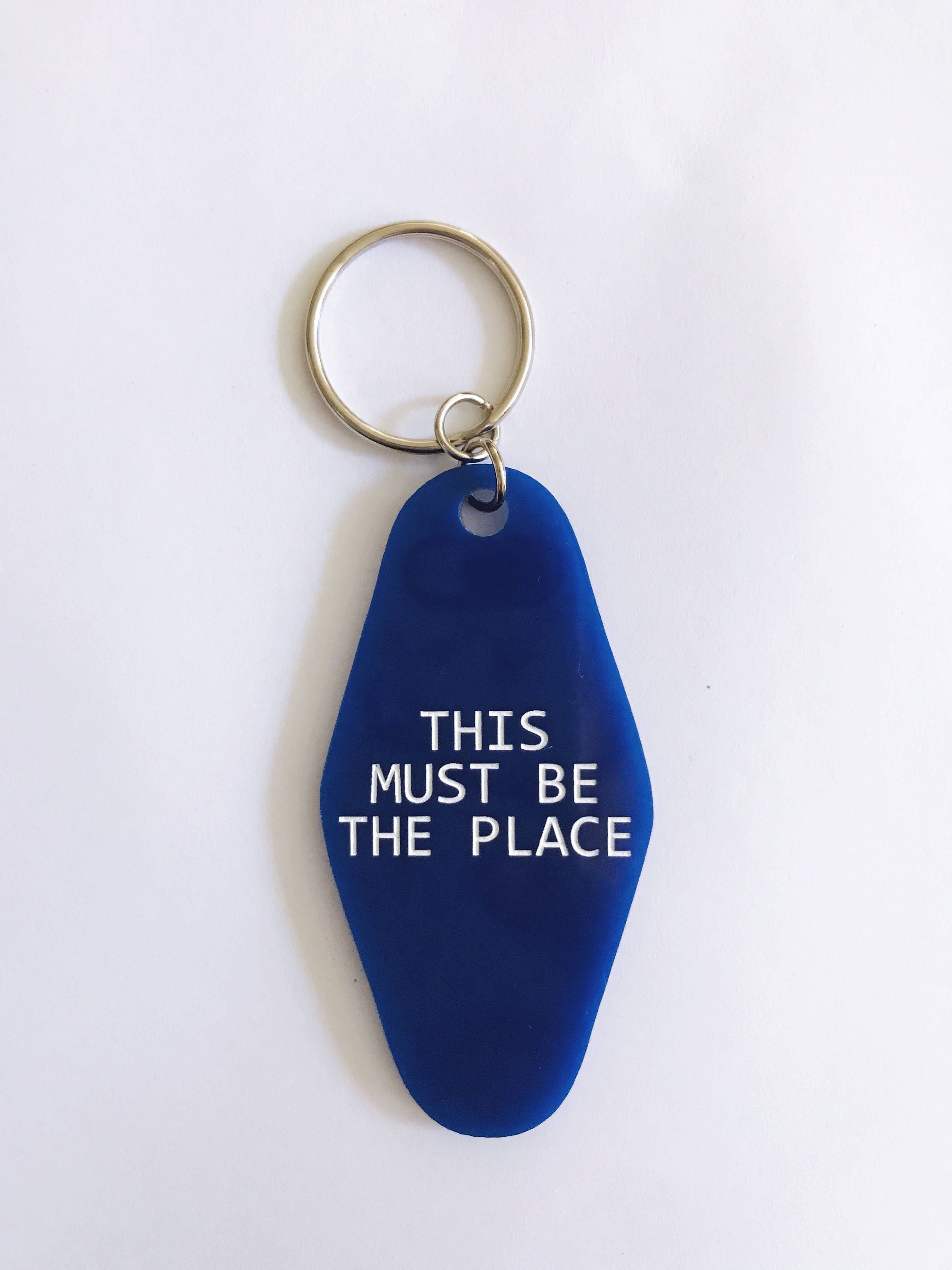 Personalized Keychain Retro Motel Keychain Gifts for Women 