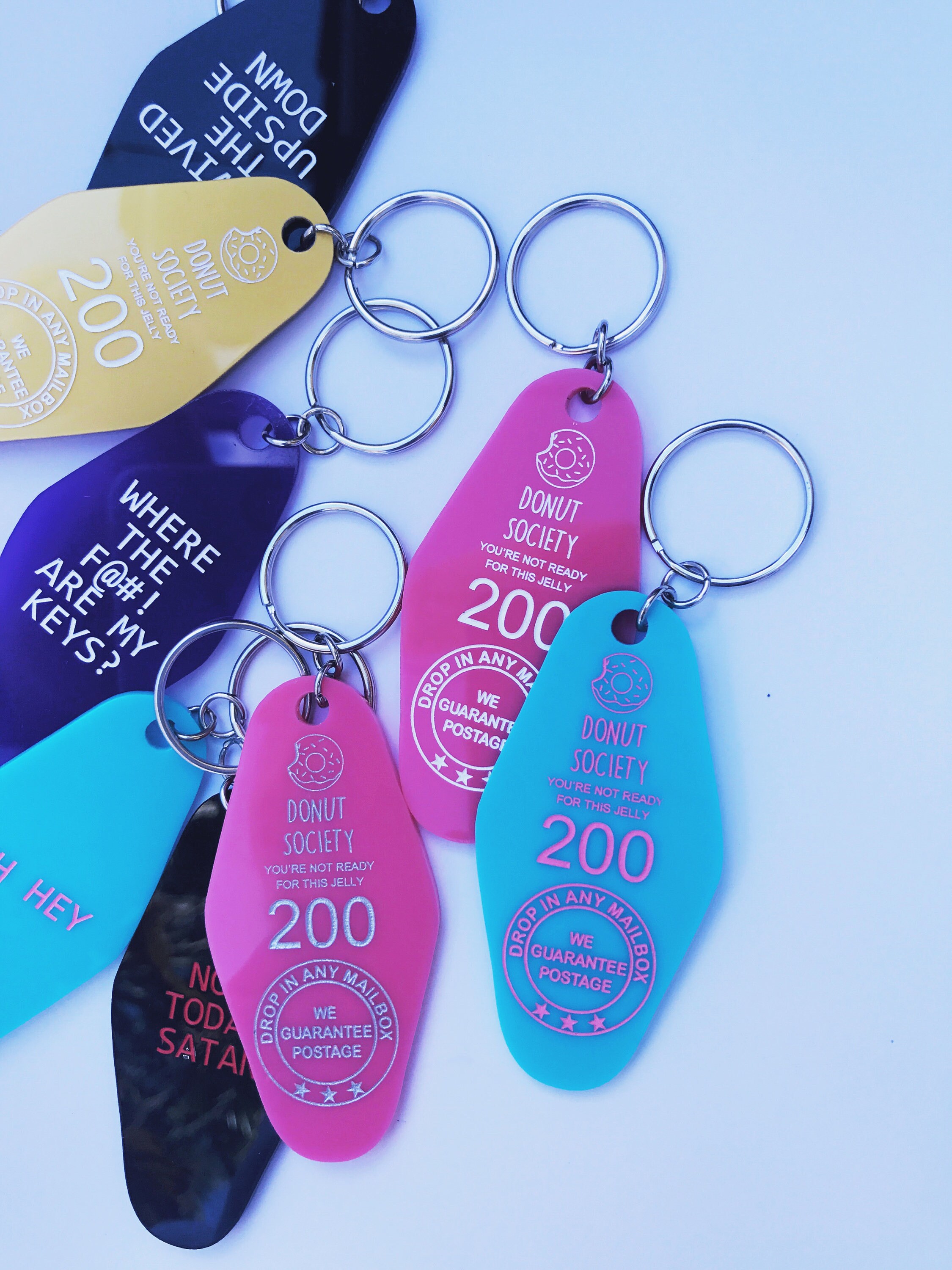 Good Vibes Motel Keychain, Retro Keychain, Customized Gift, Keyring,  Housewarming Key Accessory, Acrylic Keychain - Yahoo Shopping