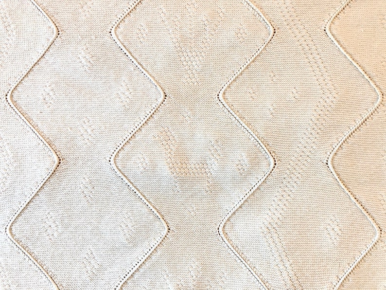 Antique Vintage CANDLEWICK Aran Knitted White All Cotton Bedspread With