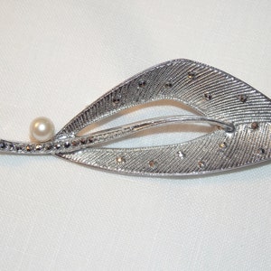 THEODOR FAHRNER GERMANY Sterling Silver Pearl and Marcasite Leaf Brooch Pin image 6