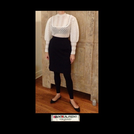 Negro zapatos de tacon alto patron de flores silueta Amante pareja joyeria colgante cadena correa Negro zapatos de tacon alto patron de flores silueta Amante pareja joyeria colgante cadena correa