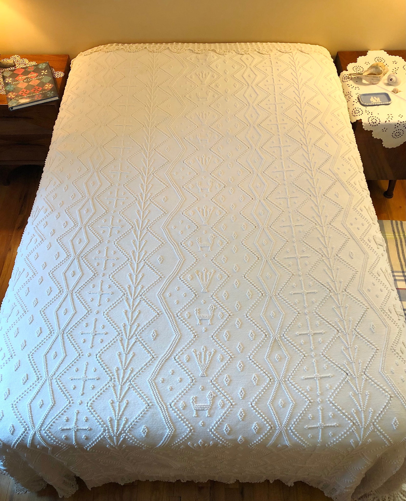 Antique Vintage CANDLEWICK Aran Knitted White All Cotton Bedspread With