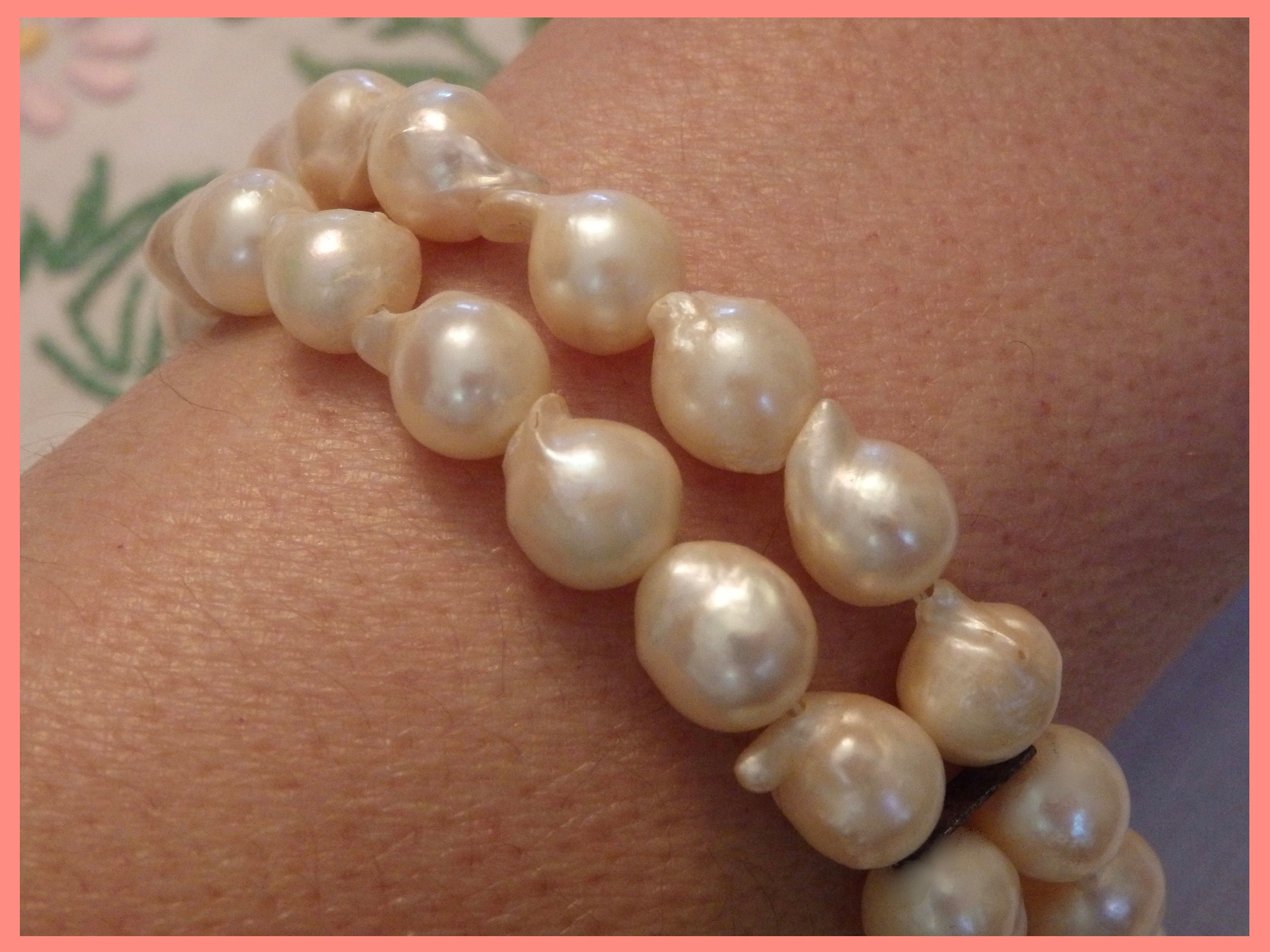安い割引 Baroque Japan 1950s Pearl Bracelet~engraved Strand 2 その他