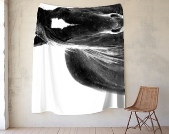 Wild Horse Plush Fleece Throw Blanket, Horse Photo Blanket, Horse Print Blanket,Equestrian Decor, Farmhouse Decor Fleece Blanket, Horse Art