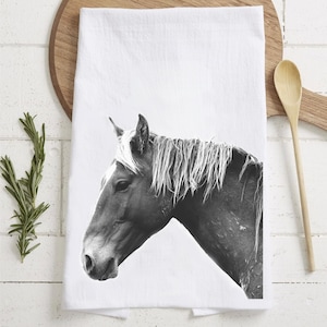 Horse Towel, Horse Tea Towels, Equestrian Kitchen Towels, Kitchen Horse Towels, Kitchen Horse Decor, Horse Dish Towel, Gift for Horse Lover