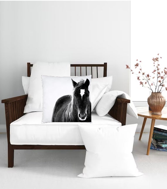 Horse Pillow, Horse Decor, Horse Throw Pillow, Horse Cushion, Equine Decor, Modern Farmhouse Decor, Gift for Horse Lover, Pillow Included