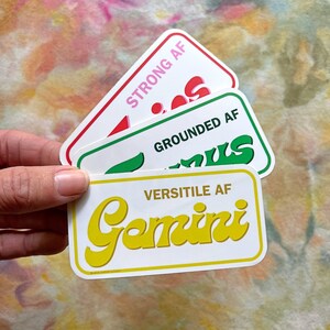 Sticker écusson vintage signe du zodiaque - Drôle/Astrologie/Bélier/Taureau/Gémeaux/Cancer/Lion/Vierge/Balance/Scorpion/Sagittaire/Capricorne/Verseau/Poissons
