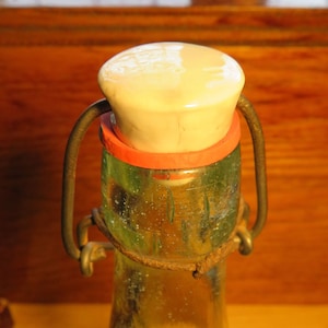 1922B - Vintage GUTSCH Bottle - Sheboygan, WI