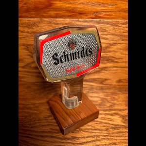 2269A - Vintage SCHMIDT'S of Philadelphia Light Beer Tap Handle Knob - Very Cool!!