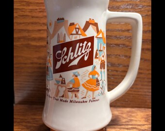 2391A - Vintage Original SCHLITZ Ceramic Beer Stein/Mug.  Beautiful!