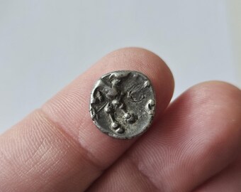 ガリア　アエドゥイ　古代ローマ銀貨　紀元前1世紀 紀元前 1 世紀頃のケルト系ガリア人アエドゥイ族の銀製クィナリウス
