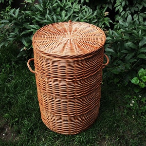Large round hot sale laundry basket