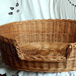 Medium/Large Oval Dog Bed, Wicker Dog Bed, Oval Cat Bed, Wicker Dog Basket,Willow Cat Basket, Dog Wicker Basket, Natural Material Dog Bed