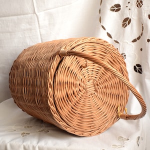 Round Wicker Basket, Basket with a Lid, Round Willow Basket, Round Basket, Round Lidded Basket, Jane Birkin Style Basket, Basket Purse image 1