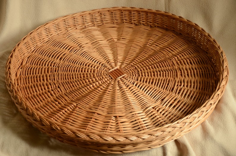 Small Round Rattan Serving Tray, Wicker Basket Tray With Handles Hand Woven Decorative Tray Basket Ottoman Trays For Coffee Table Party Bathroom Home
