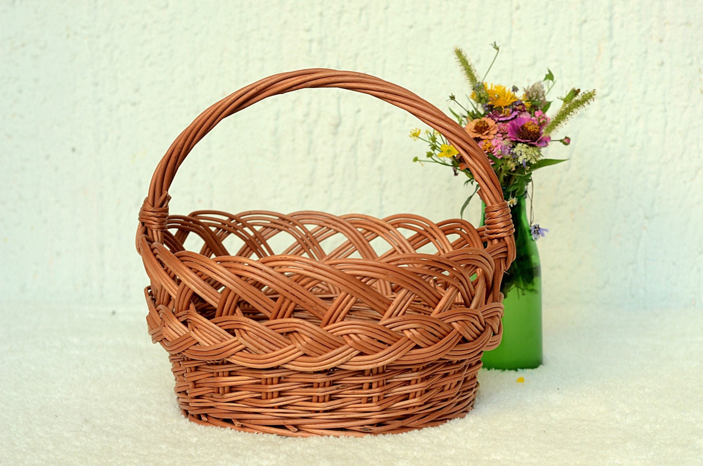 4 cestas de mimbre de mimbre para niña de flores, cesta de mimbre con  perlas, cesta de Pascua tejida a mano, cesta de mimbre con asa, bolsas de  playa