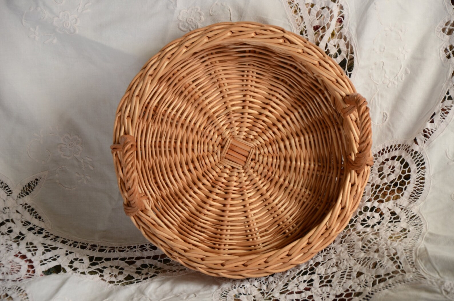 Small Round Wicker Tray Basket Tray Round Table Basket Etsy