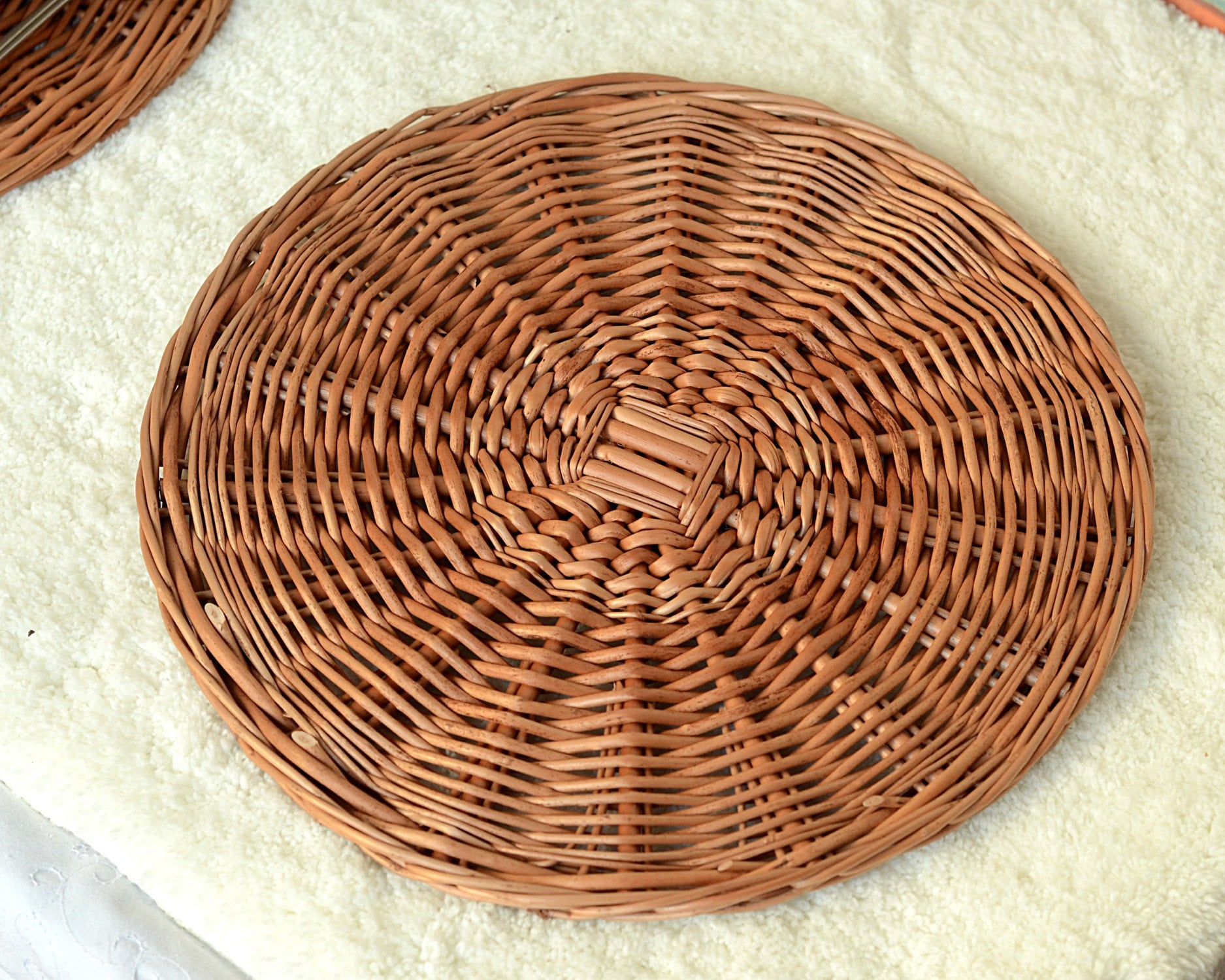 Wicker Plate Charger Woven Wicker Charger Rustic Table Etsy