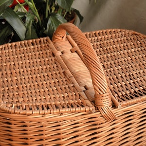 Large Picnic Basket, Wicker Picnic Basket, Willow Basket, Traditional Picnic Basket, Lidded Basket, Handwoven Picnic Basket, Willow Picnic image 3