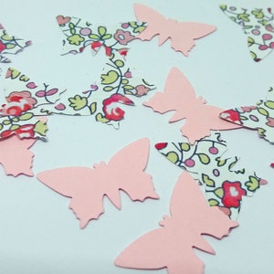 100 confettis de table thème papillon liberty et rose pâle
