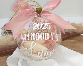 Boule de Noël personnalisée avec fleurs séchées " Mon 1er noël" texte en blanc ou or