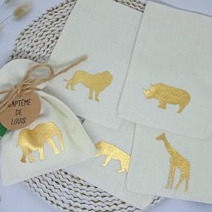 lot de 5 Pochons ballotin à  dragées en coton écru  thème safari jungle et étiquette kraft personnalisée avec prénom et date
