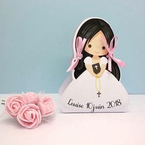 Boîte à dragées pour communion, profession de foi ou eucharisthie de petite fille personnalisée aec prénom et date