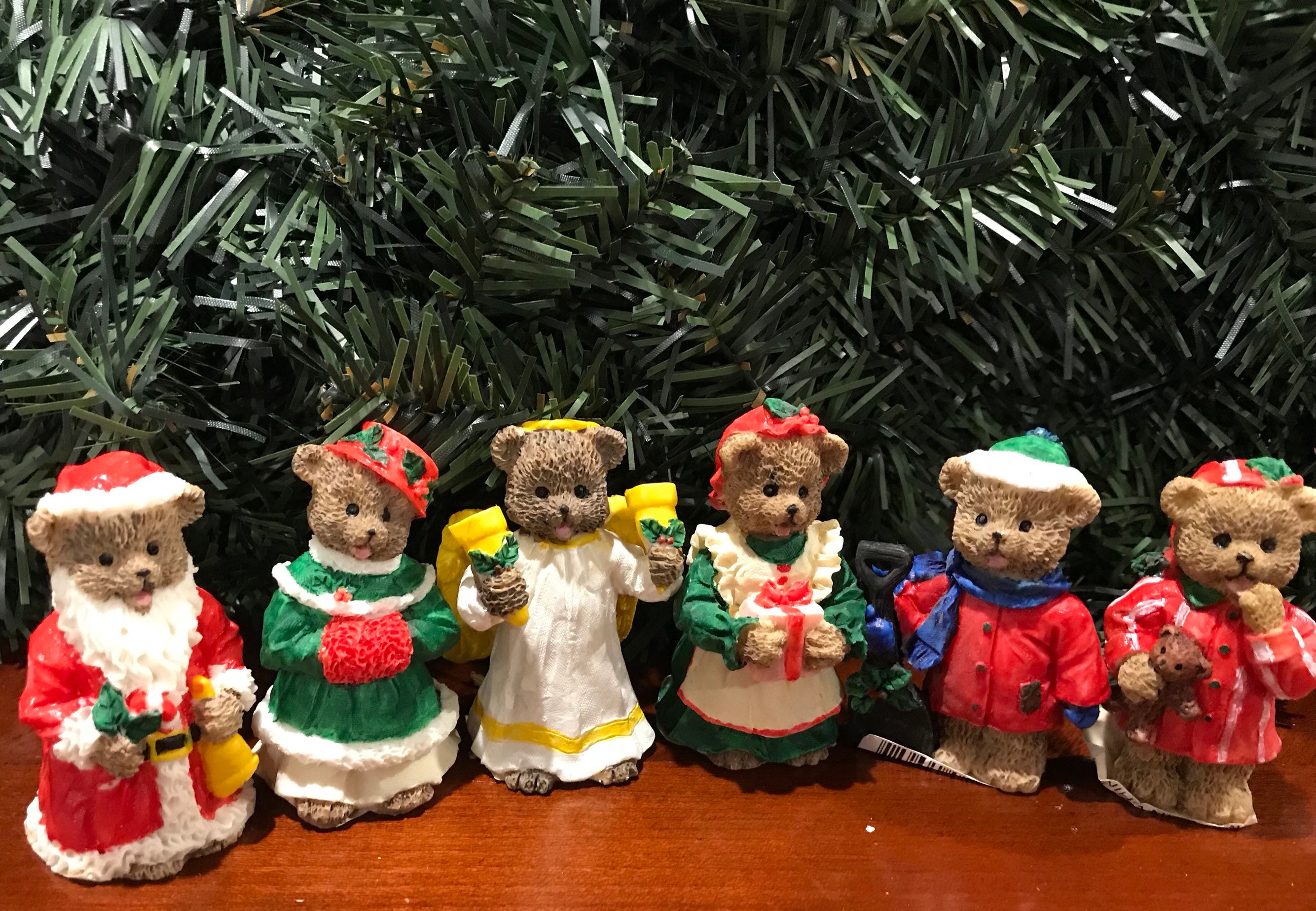 Resin christmas bear Clearance