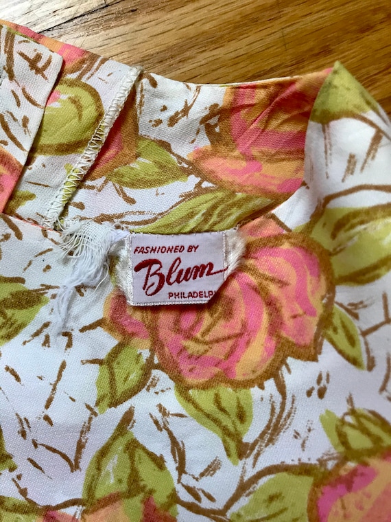 Early 1960s Peach Floral Sleeveless Blouse by Blu… - image 2