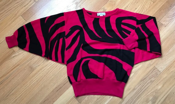 batwing sweater hot pink and black abstract overs… - image 1