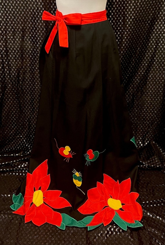 Alfredo’s Wife handmade Christmas poinsettia maxi 