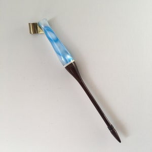 Oblique Calligraphy Pen in Pearl Acrylic & Rosewood