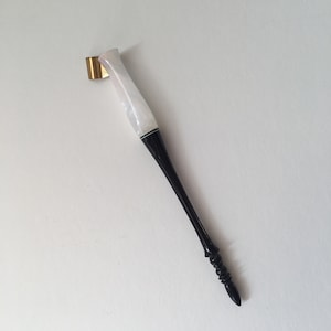 Oblique Calligraphy Pen in Exotic Wood and Pearl Acrylic