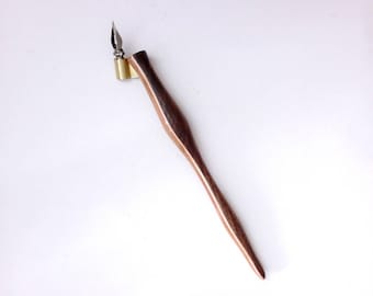 Oblique Calligraphy Pen in Domestic Woods