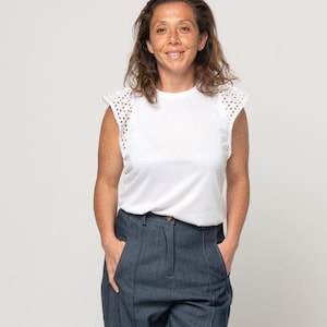 Style Arc | Storlekar 18 - 30 | Stickad topp med kronblad | PDF-mönster för utskrift hemma eller i butik