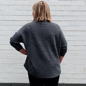 Style Arc Cartamodello Cucito – Top Maglia Verity Con Collo A Imbuto E Maniche Lunghe – Taglie 4-16 – Progetto Facile/Medio