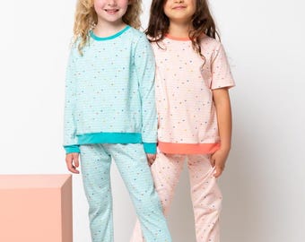 Style Arc KIDS | Rozmiary 2-14 | Piżamowy komplet dziecięcy | Wzór w formacie PDF do wydrukowania w domu lub w punkcie ksero