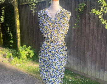 Vintage 1970s Floral Dress